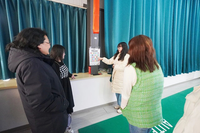 2活力检察 元气巾帼——新邱区人民检察院开展庆“三·八”国际妇女节趣味运动会.jpg